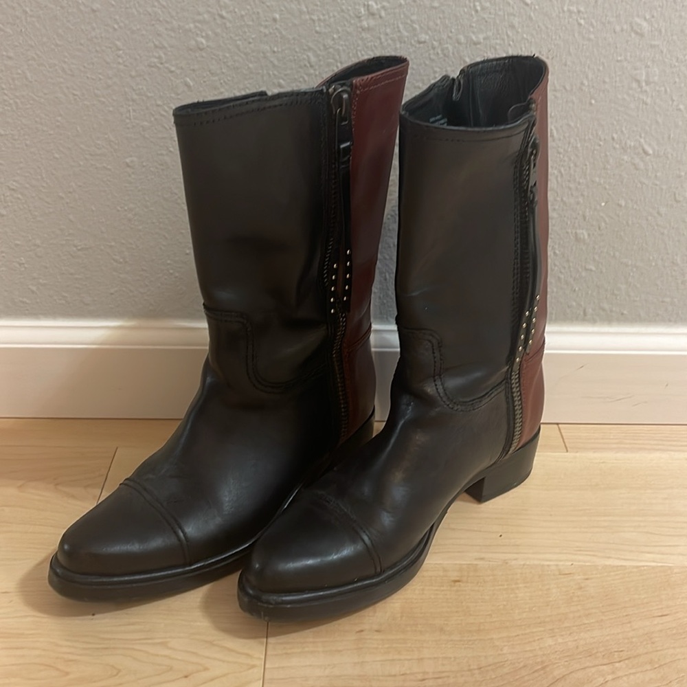 COACH Women’s Double Zipper Short Western Leather Boots - Picture 6 of 10